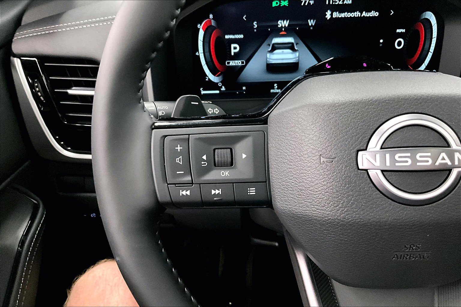 New 2025 Nissan Rogue SL w/ Tech Package AWD/4WD image 43