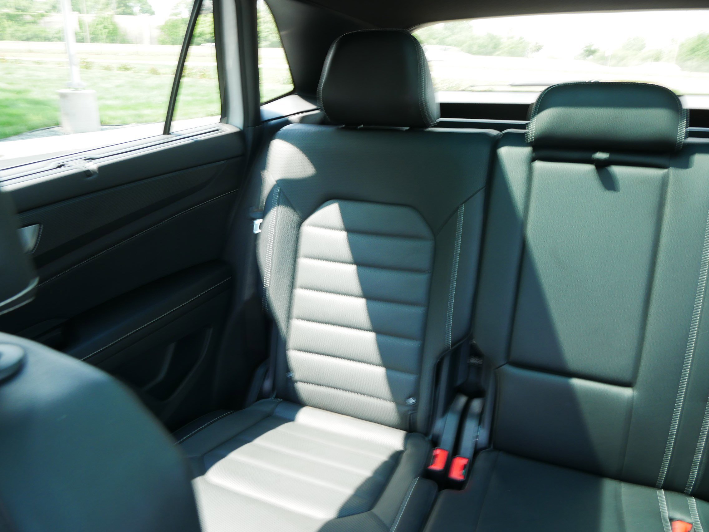 Certified 2024 Volkswagen Atlas Cross Sport SEL R-Line image 12