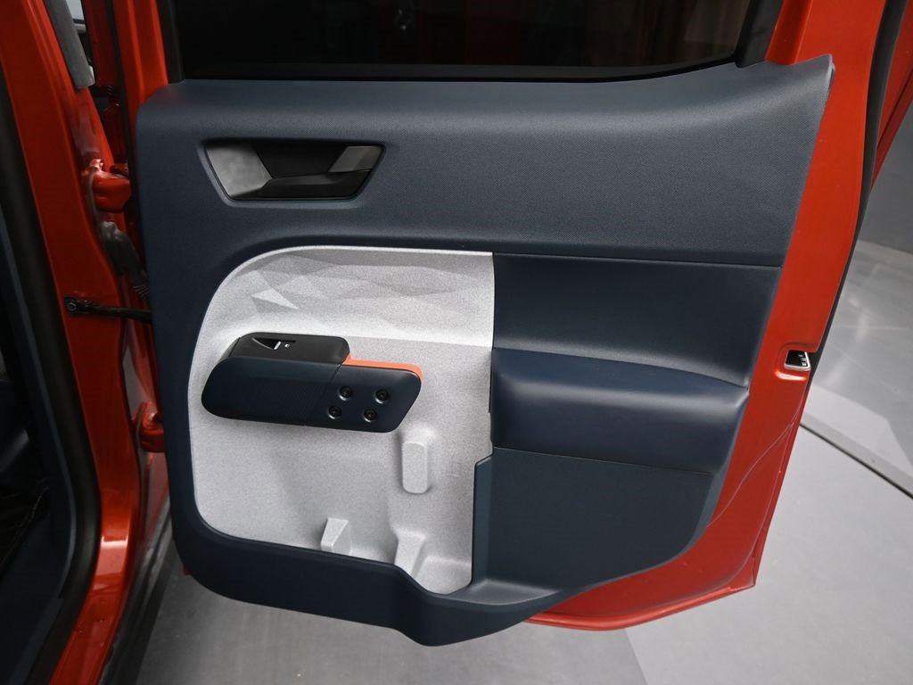 Certified 2024 Ford Maverick XLT w/ XLT Luxury Package image 19