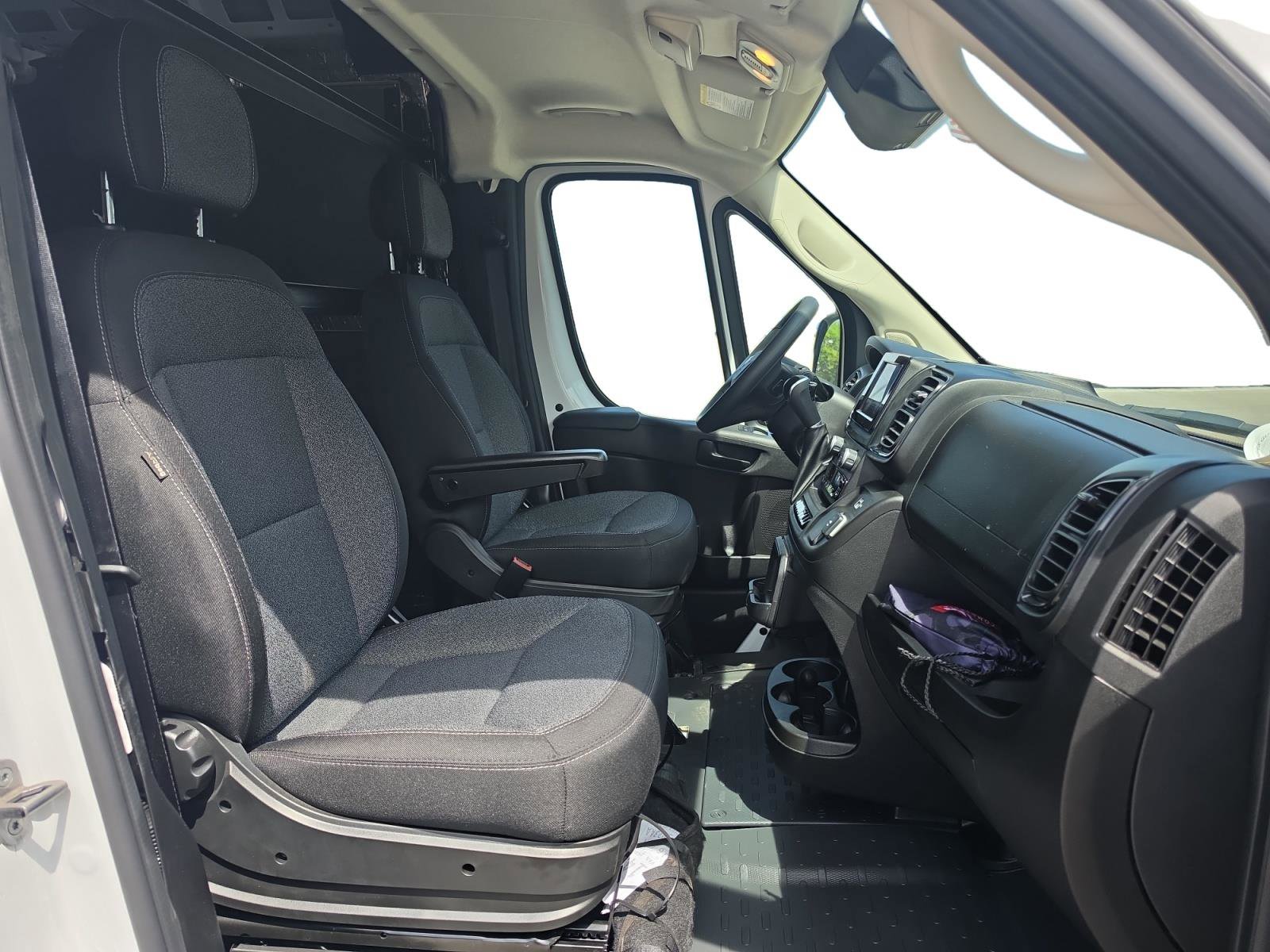 Used 2023 RAM ProMaster 2500 w/ Driver Convenience Group FWD image 23