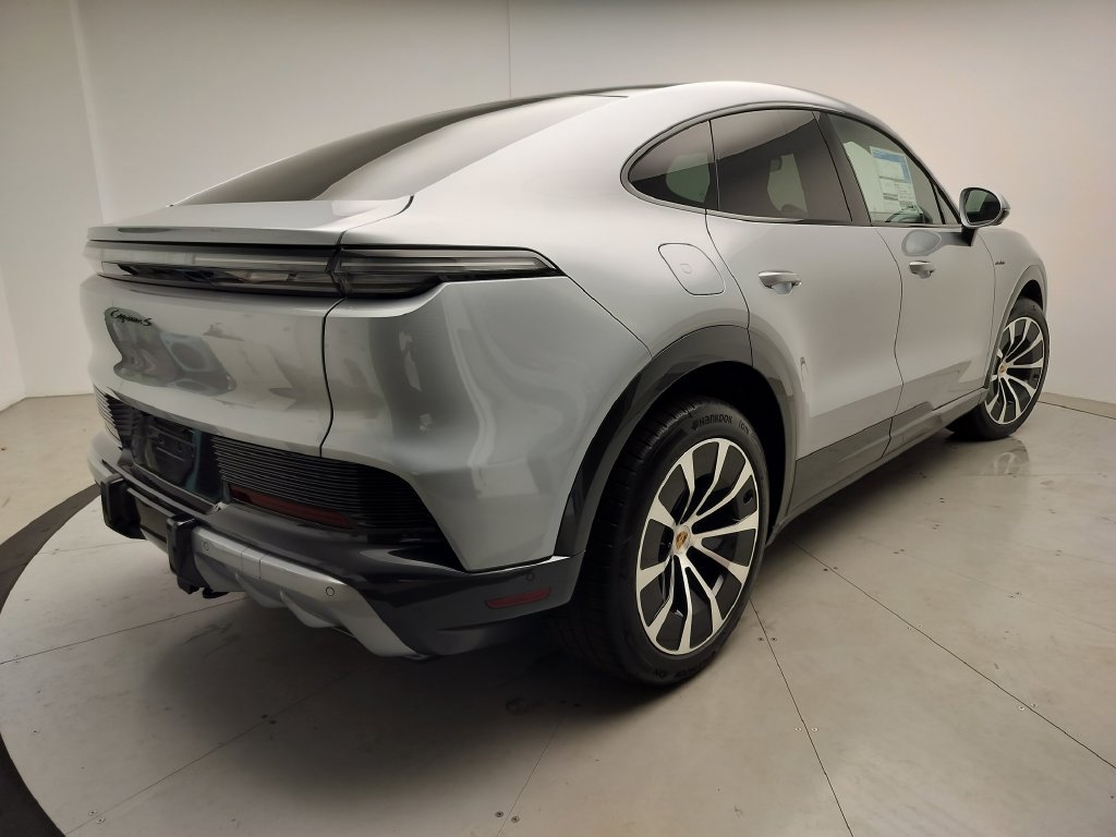 New 2026 Porsche Cayenne S AWD/4WD image 24