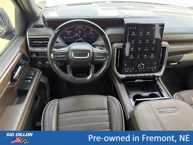 Certified 2025 GMC Yukon Denali Ultimate w/ LPO, Floor Liner Package AWD/4WD image 10