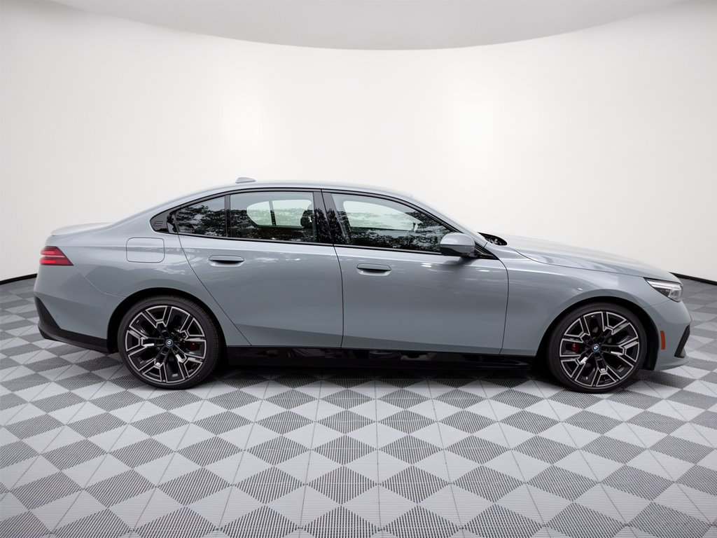 Certified 2024 BMW i5 eDrive40i w/ M Sport Package RWD image 8