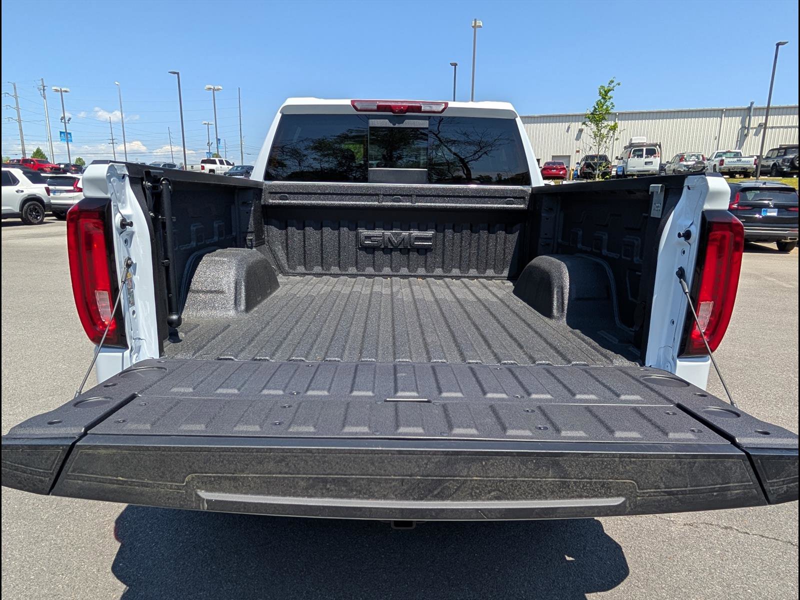 Used 2026 GMC Sierra 1500 Denali w/ Denali Reserve Package AWD/4WD image 20
