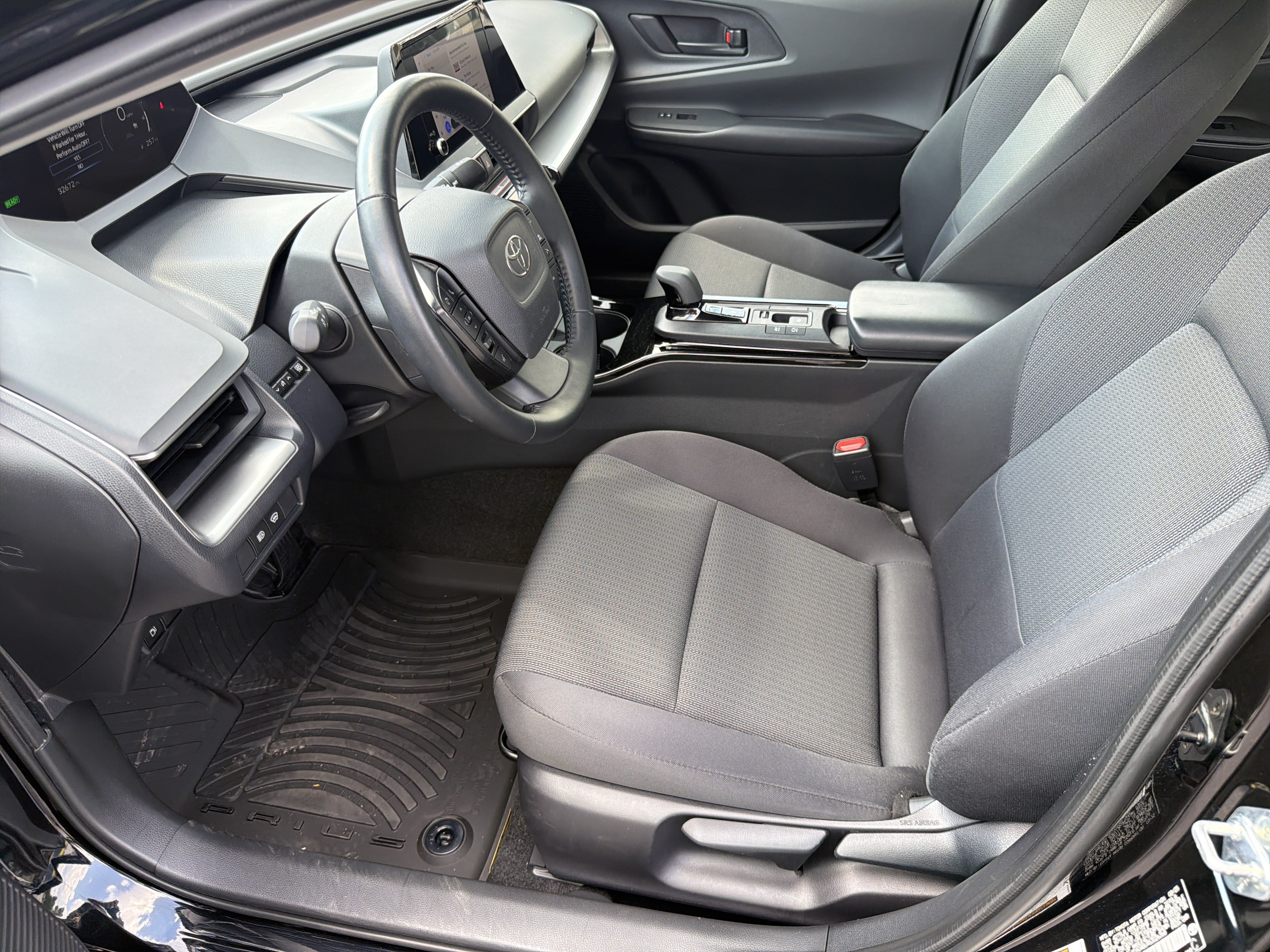 Certified 2025 Toyota Prius LE AWD/4WD image 19