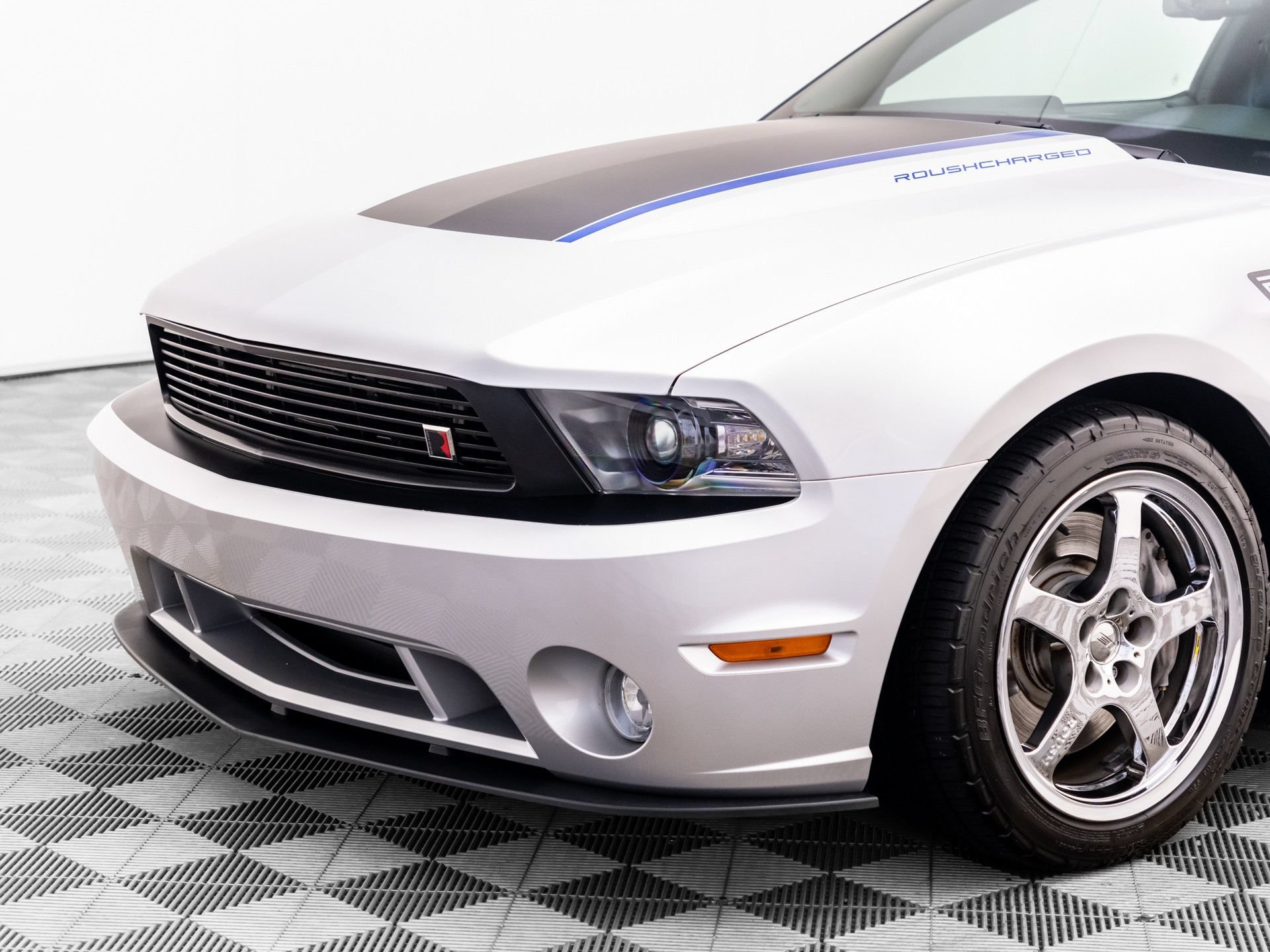 Used 2012 Ford Mustang GT Premium w/ Brembo Brake Pkg RWD image 42