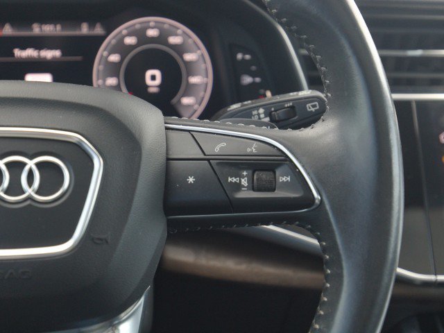 Used 2021 Audi Q8 Premium AWD/4WD image 22