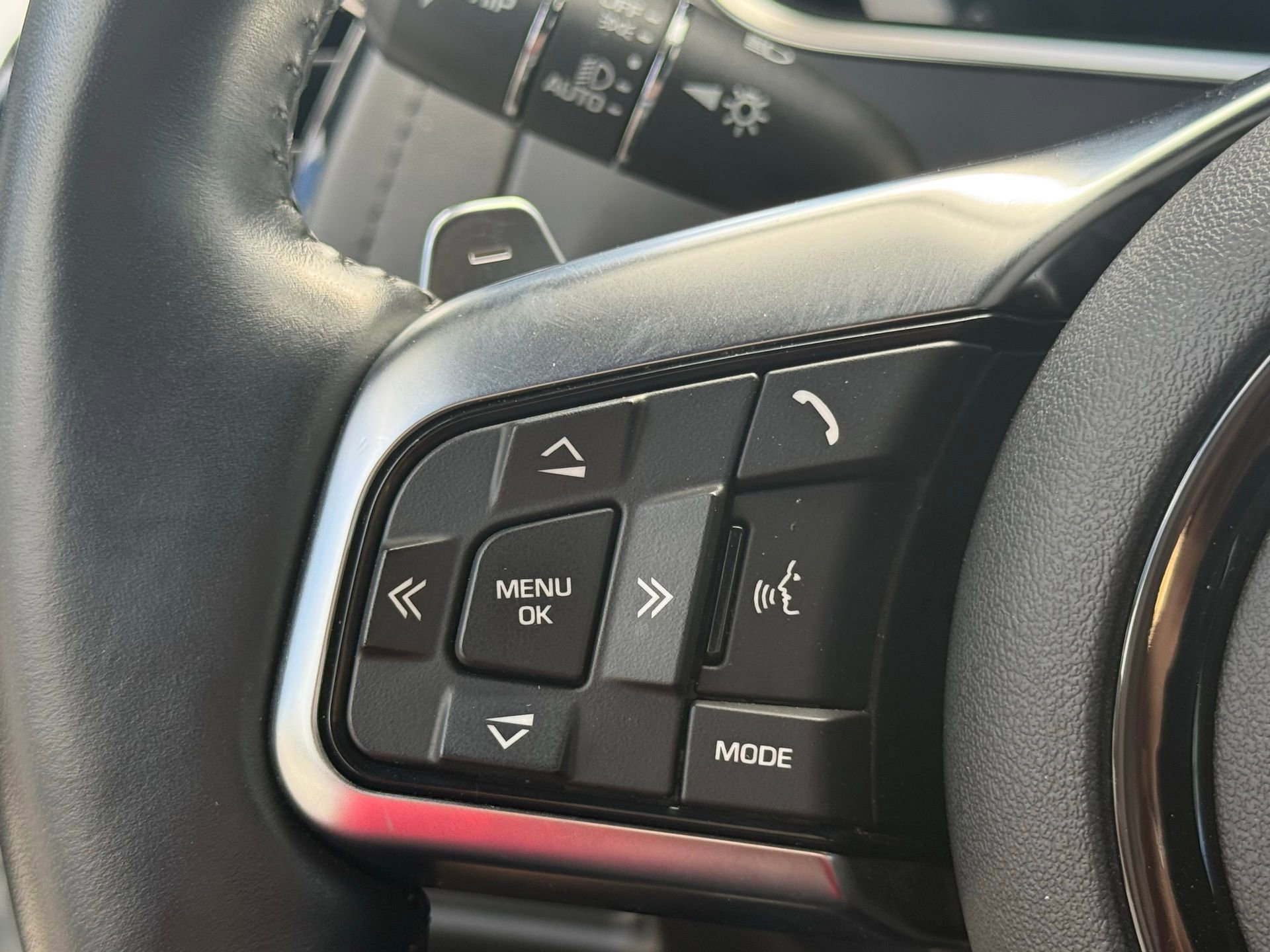 Used 2023 Jaguar F-TYPE R-Dynamic image 36