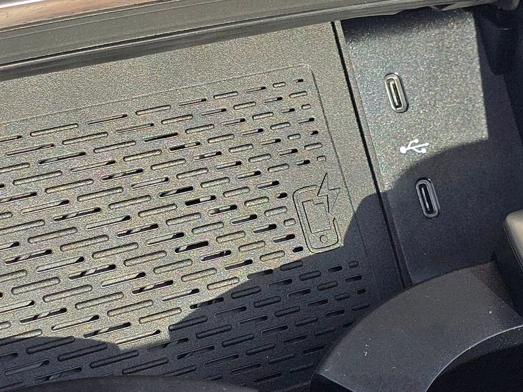 New 2026 Mercedes-Benz GLS 450 4MATIC image 33