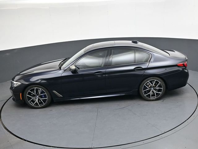 Used 2023 BMW M550i xDrive w/ Dynamic Handling Package image 30