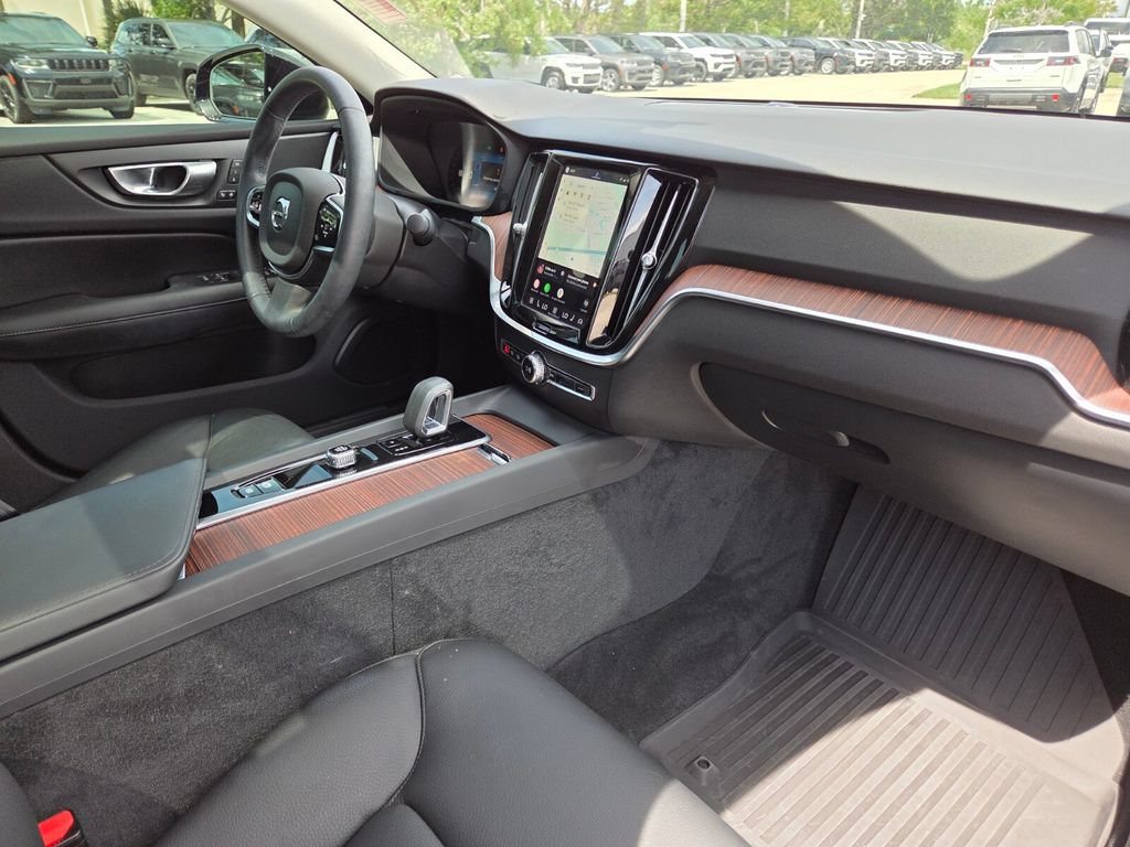 Used 2025 Volvo S60 B5 Plus w/ Protection Package Premier FWD image 14