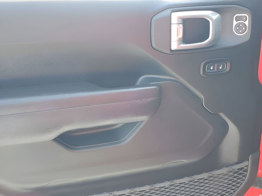 Used 2022 Jeep Wrangler Unlimited Rubicon AWD/4WD image 33