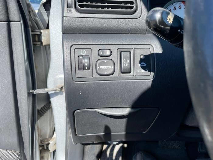 Used 2008 Toyota Corolla S image 34