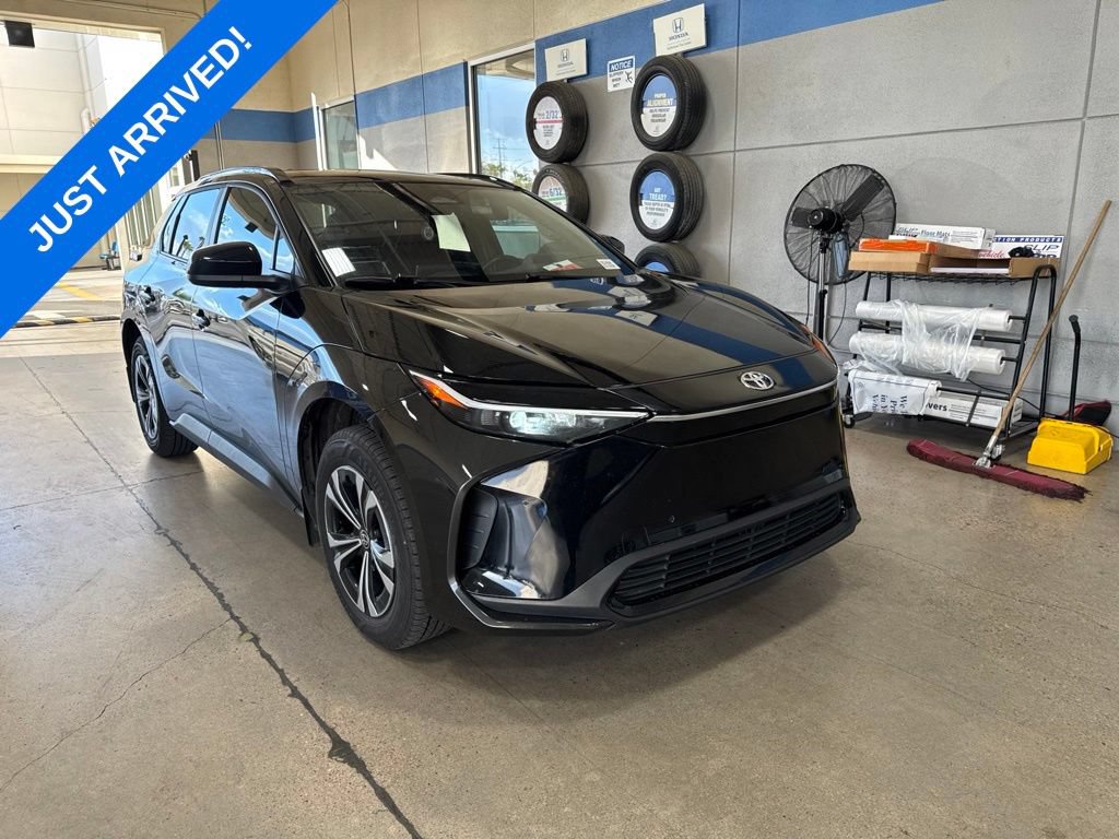 Used 2024 Toyota bZ4X AWD w/ Weather Package image 2