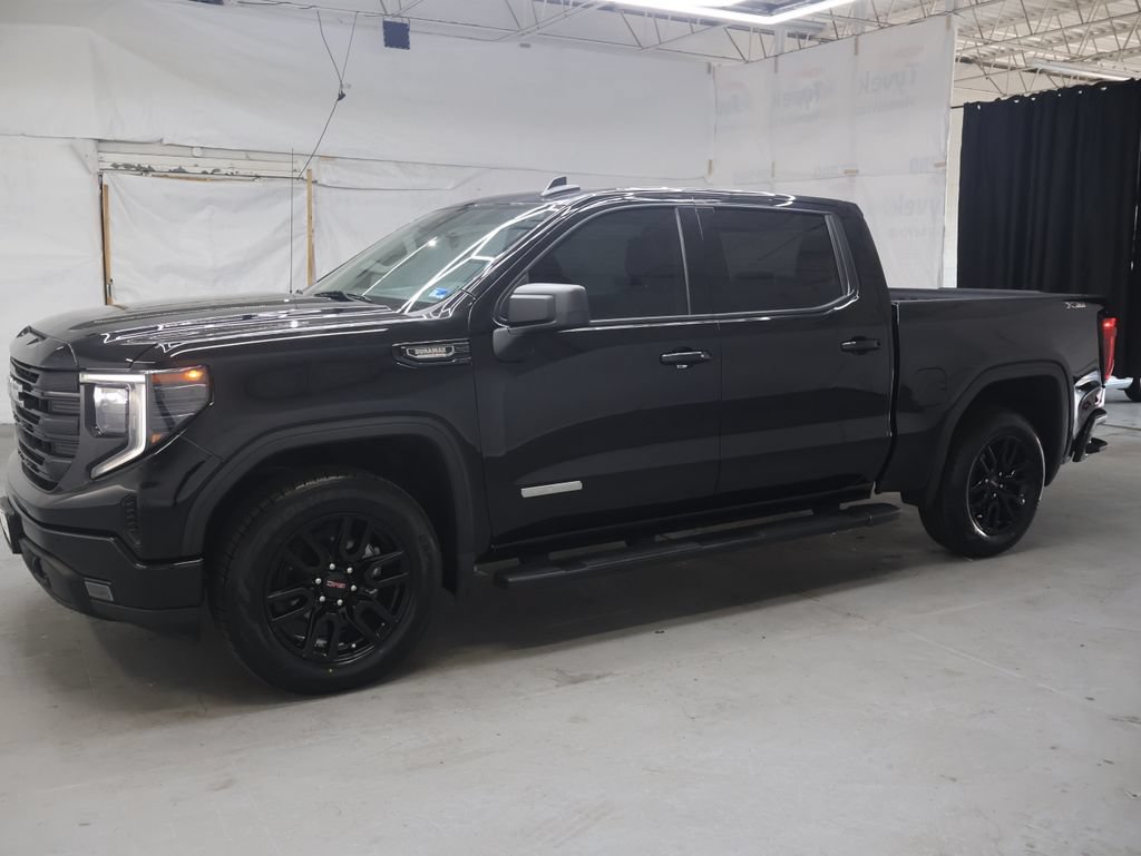 Used 2024 GMC Sierra 1500 Elevation w/ LPO, Elevation Black Package AWD/4WD image 4