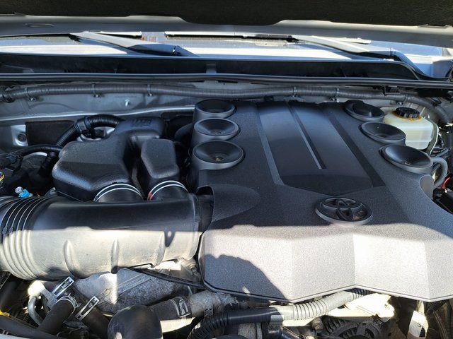 Used 2017 Toyota 4Runner Limited AWD/4WD image 32