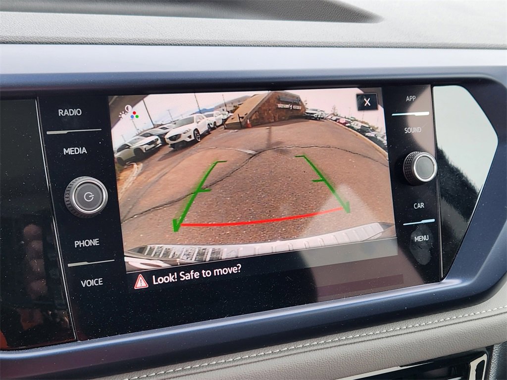 New 2024 Volkswagen Taos SE image 13