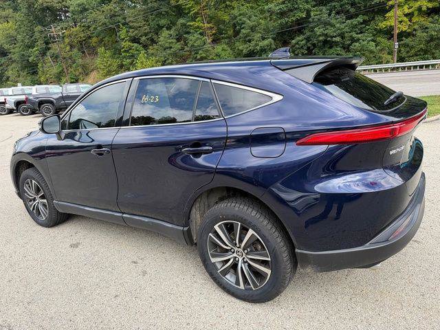 Certified 2022 Toyota Venza LE AWD/4WD image 5