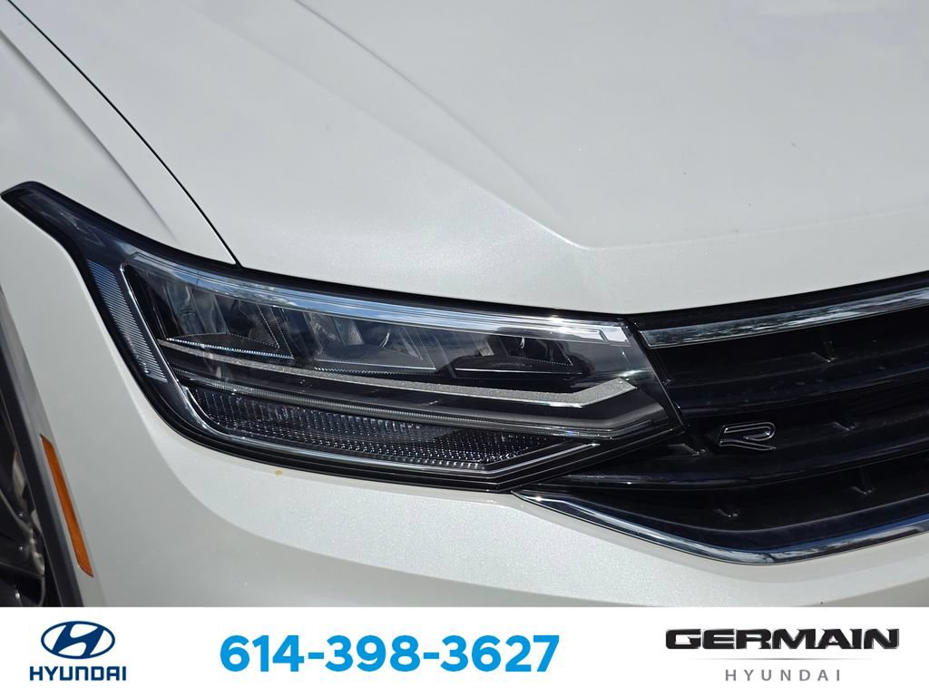 Used 2024 Volkswagen Tiguan SE R-Line AWD/4WD image 13