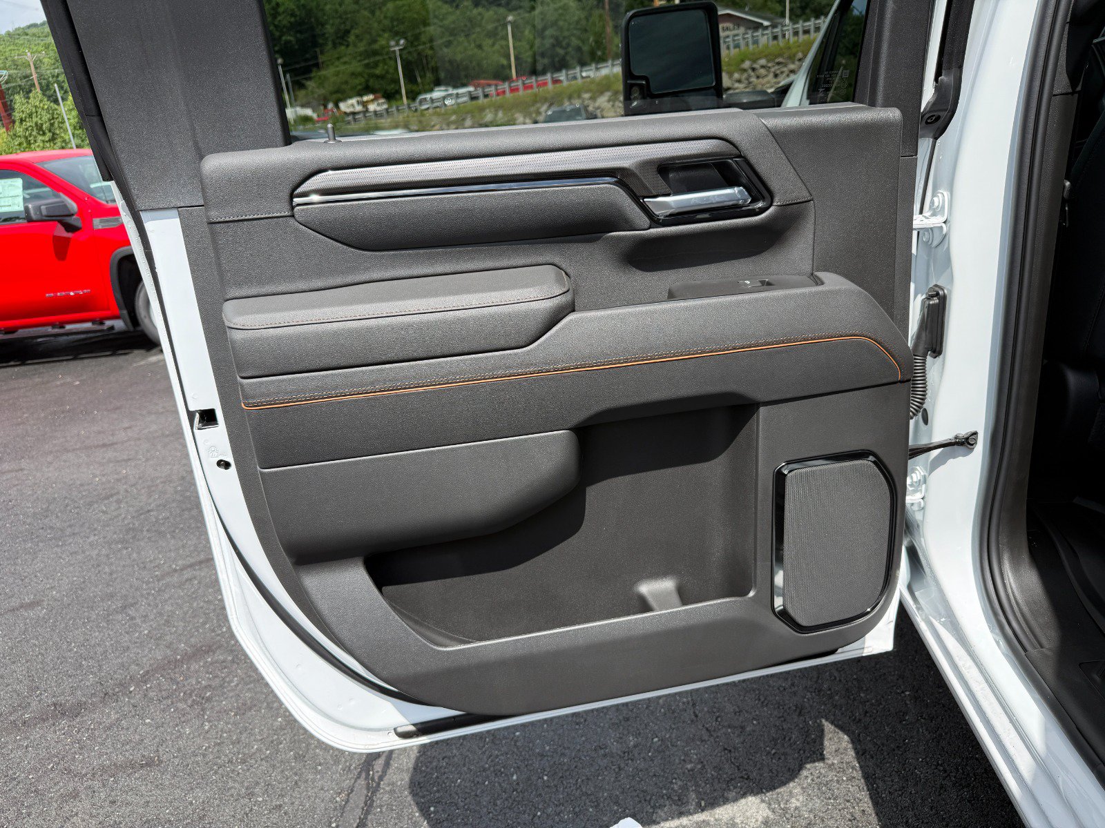 New 2026 GMC Sierra 2500 AT4 w/ AT4 Preferred Package AWD/4WD image 18