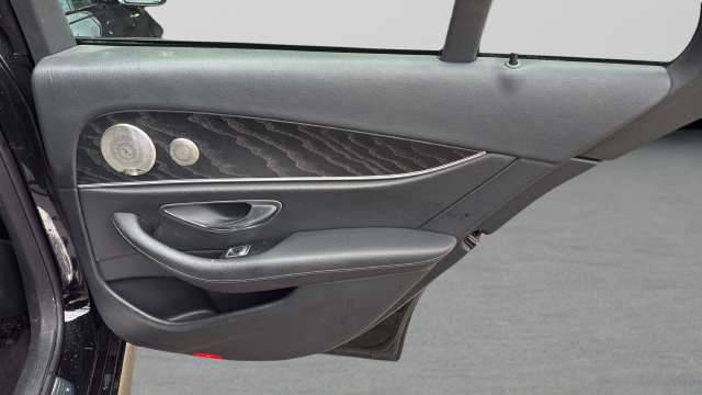 Used 2023 Mercedes-Benz E 350 Sedan image 29