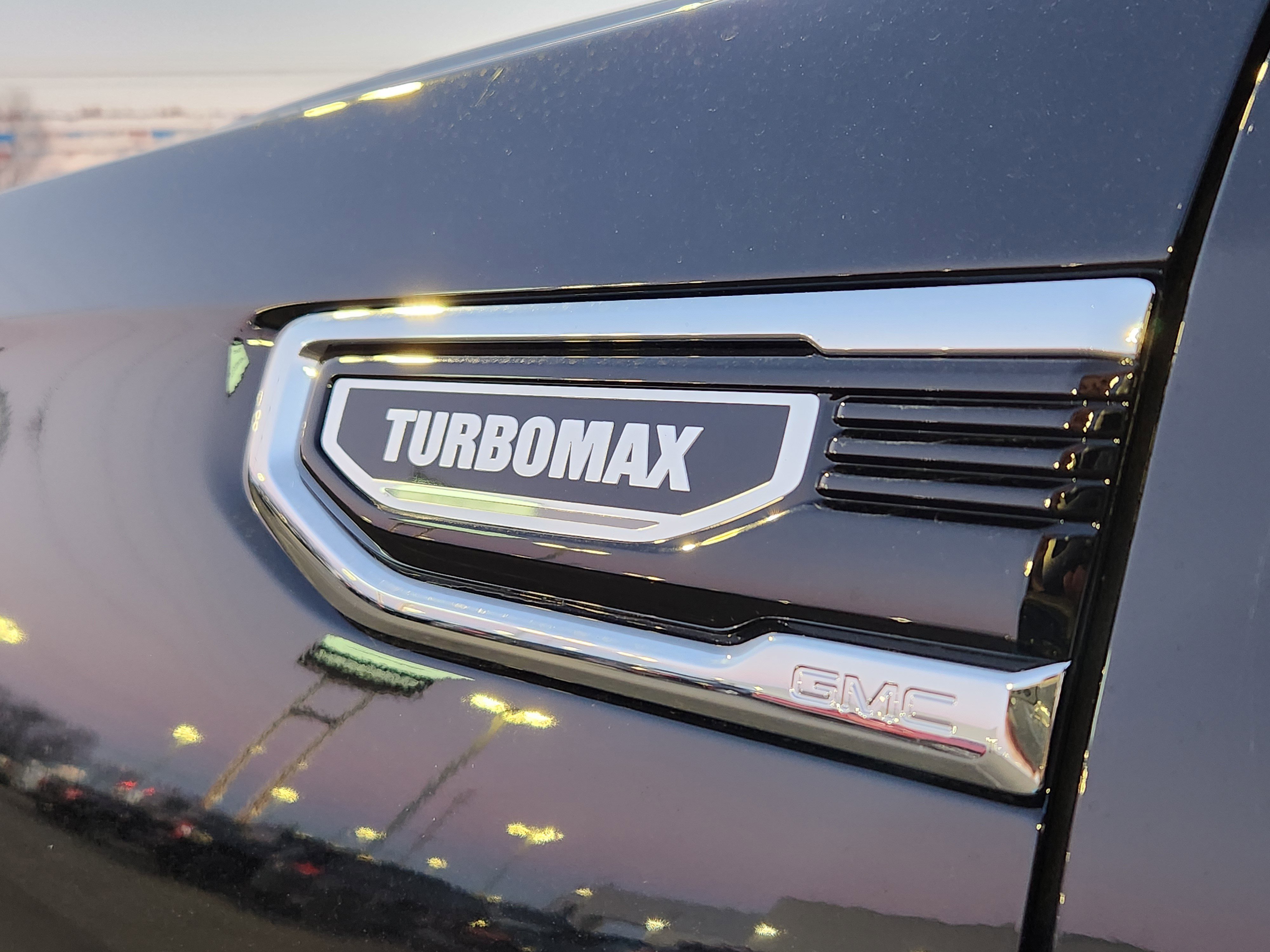 New 2026 GMC Sierra 1500 SLE image 7