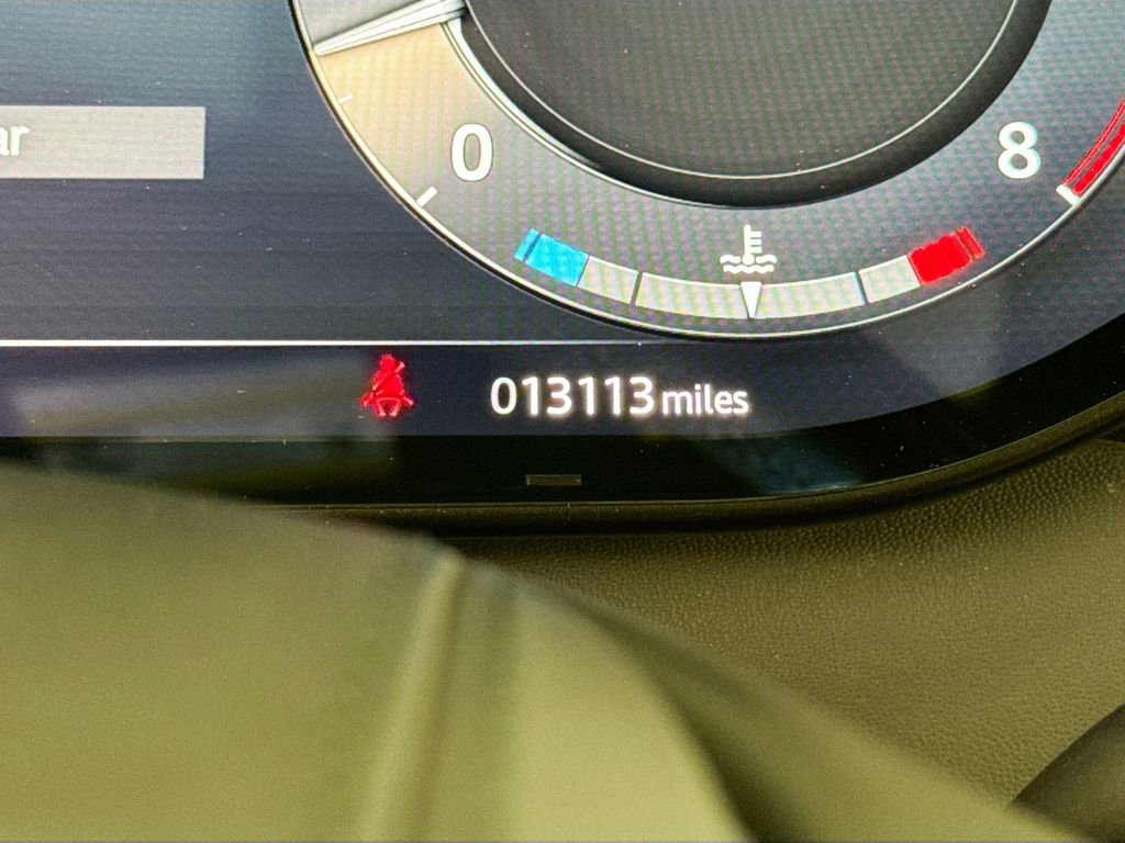 Used 2024 Land Rover Range Rover SE AWD/4WD image 11