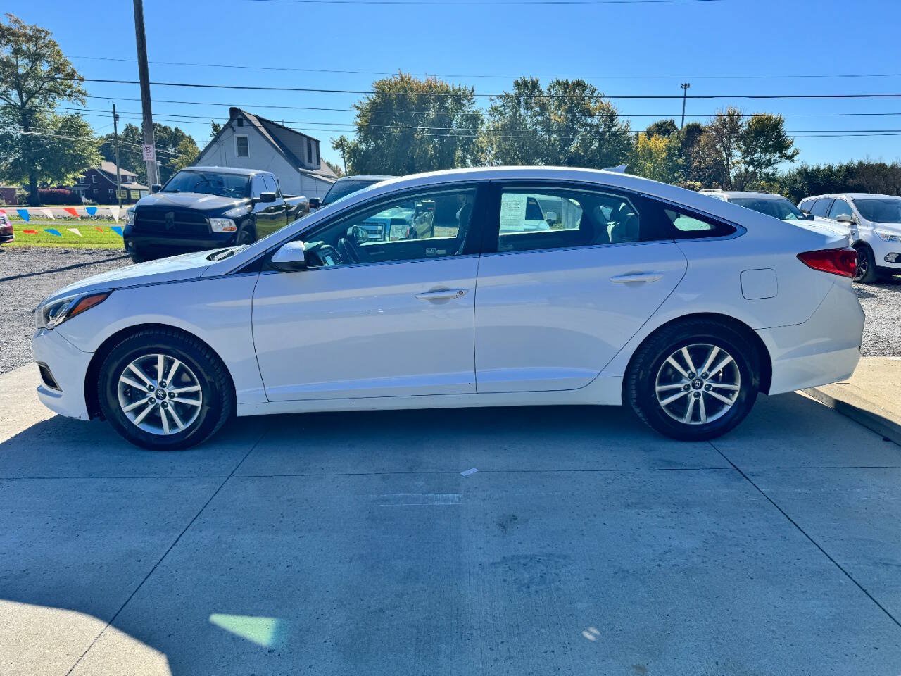 Used 2017 Hyundai Sonata SE FWD image 5