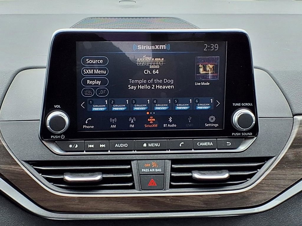 Used 2024 Nissan Altima 2.5 SV FWD image 15