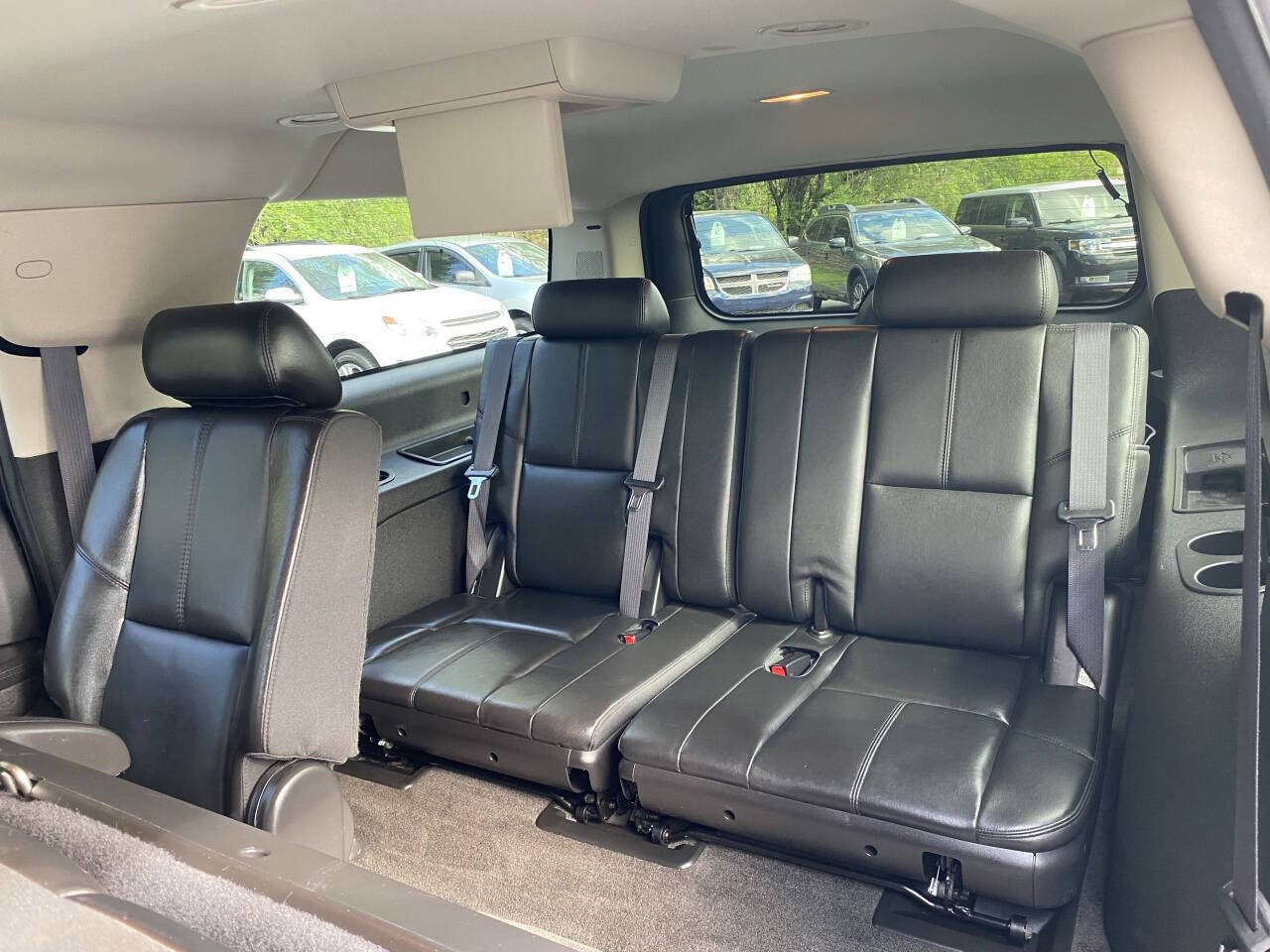 Used 2009 GMC Yukon XL Denali AWD/4WD image 16