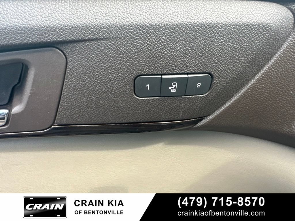 Used 2016 GMC Acadia Denali FWD image 16