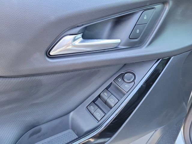 New 2026 Chevrolet Equinox LT w/ Safety and Technology Package FWD image 15