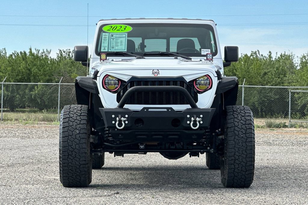 Used 2023 Jeep Gladiator Rubicon AWD/4WD image 9