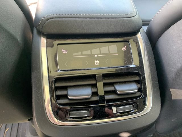 Used 2022 Volvo XC60 B6 Inscription w/ Advanced Package AWD/4WD image 18