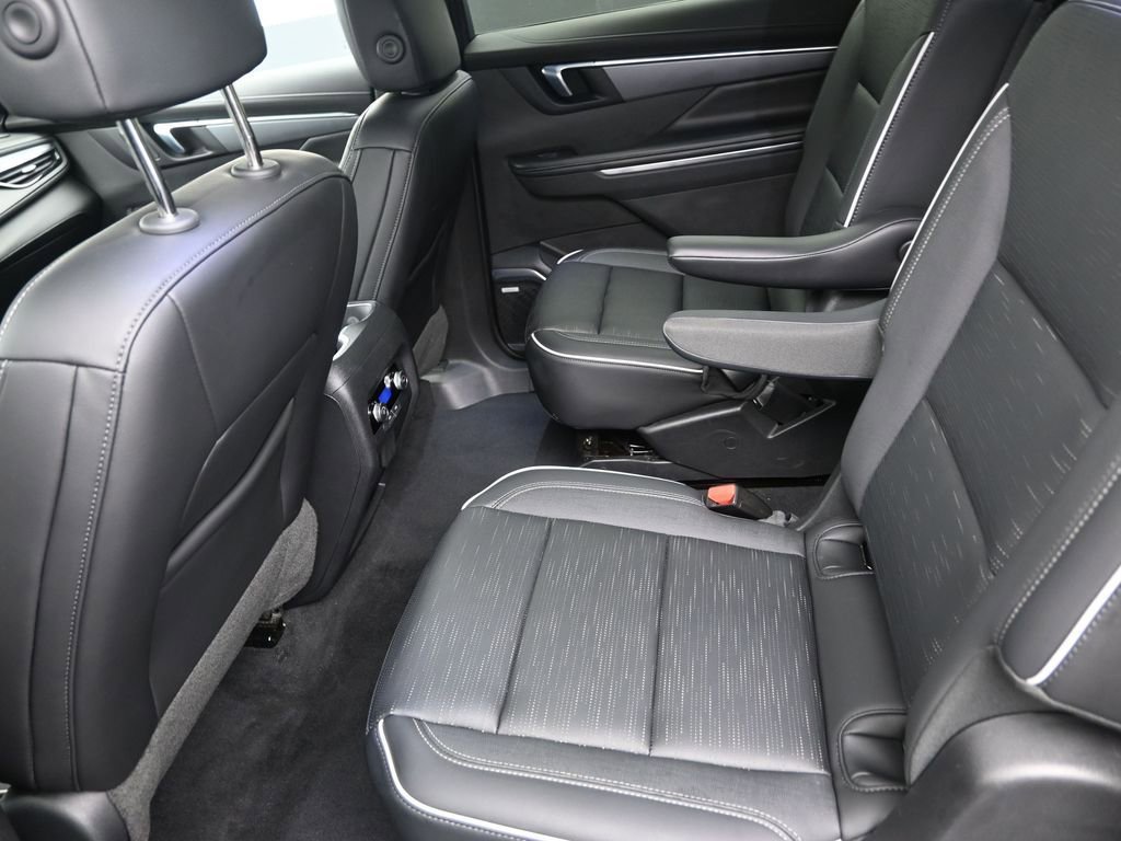 Used 2025 Buick Enclave Sport Touring w/ Power Package image 12