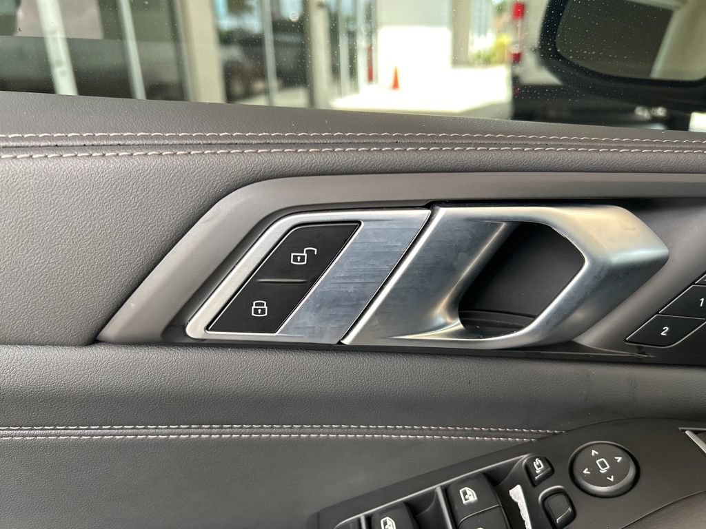 Used 2026 BMW X5 sDrive40i RWD image 49