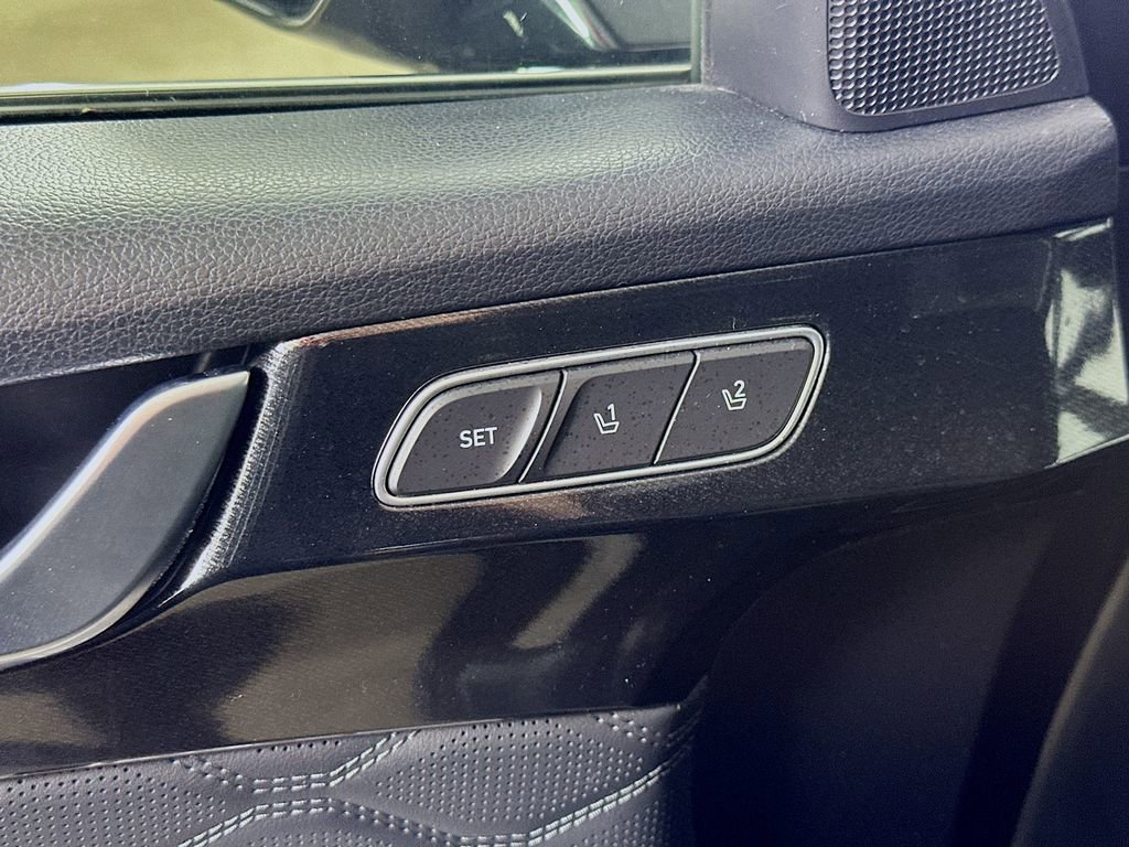 Used 2022 Hyundai Palisade Calligraphy image 22