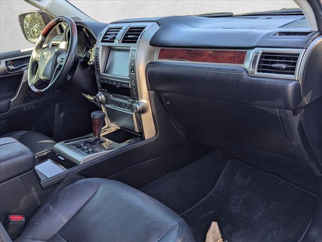 Used 2010 Lexus GX 460 image 29