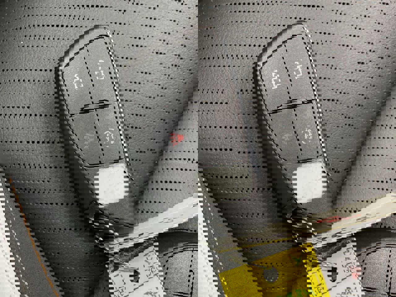 Used 2025 Buick Envision Sport Touring image 28