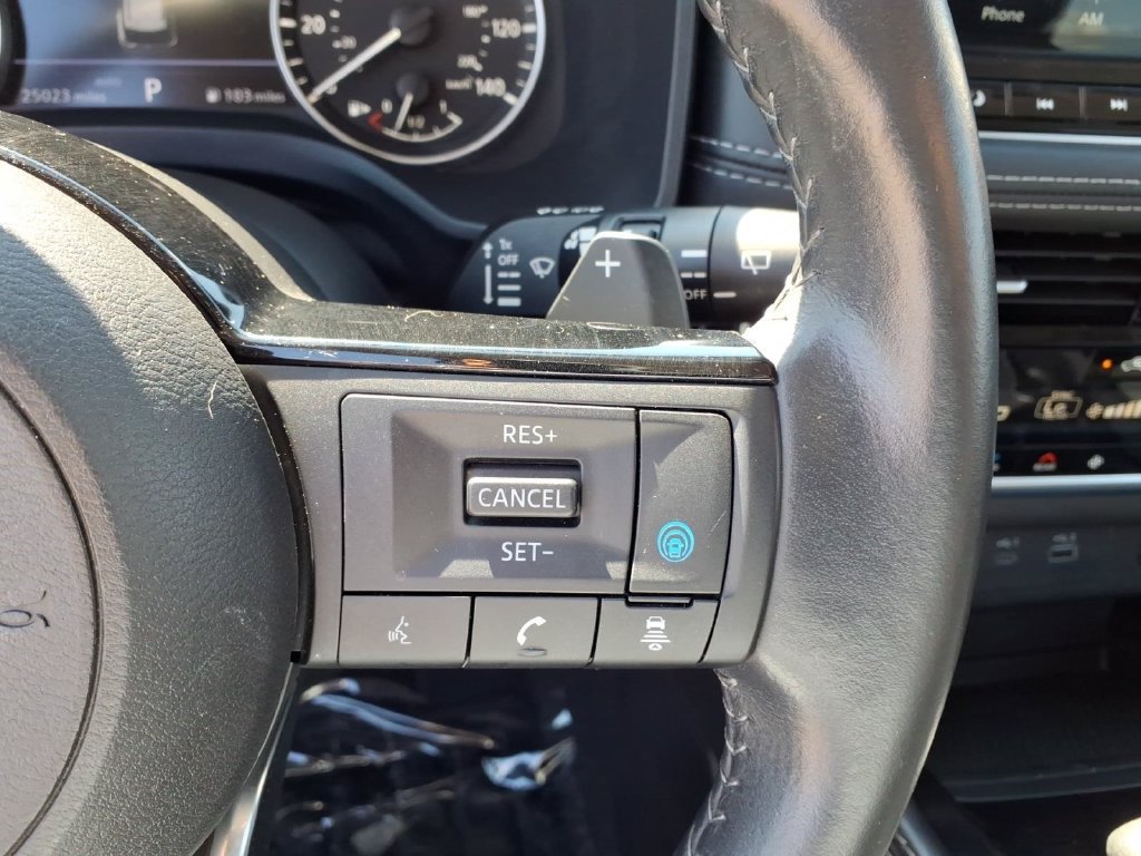 Used 2023 Nissan Rogue SV AWD/4WD image 9