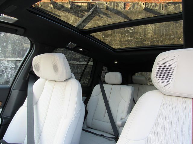 New 2026 Cadillac Vistiq Sport image 11