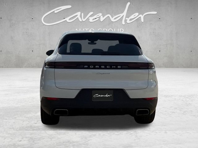 Used 2024 Porsche Cayenne AWD/4WD image 15