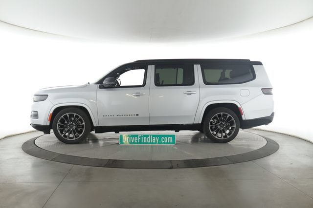 Used 2025 Jeep Grand Wagoneer L Series III w/ Rear Seat Video Group 1 AWD/4WD image 9