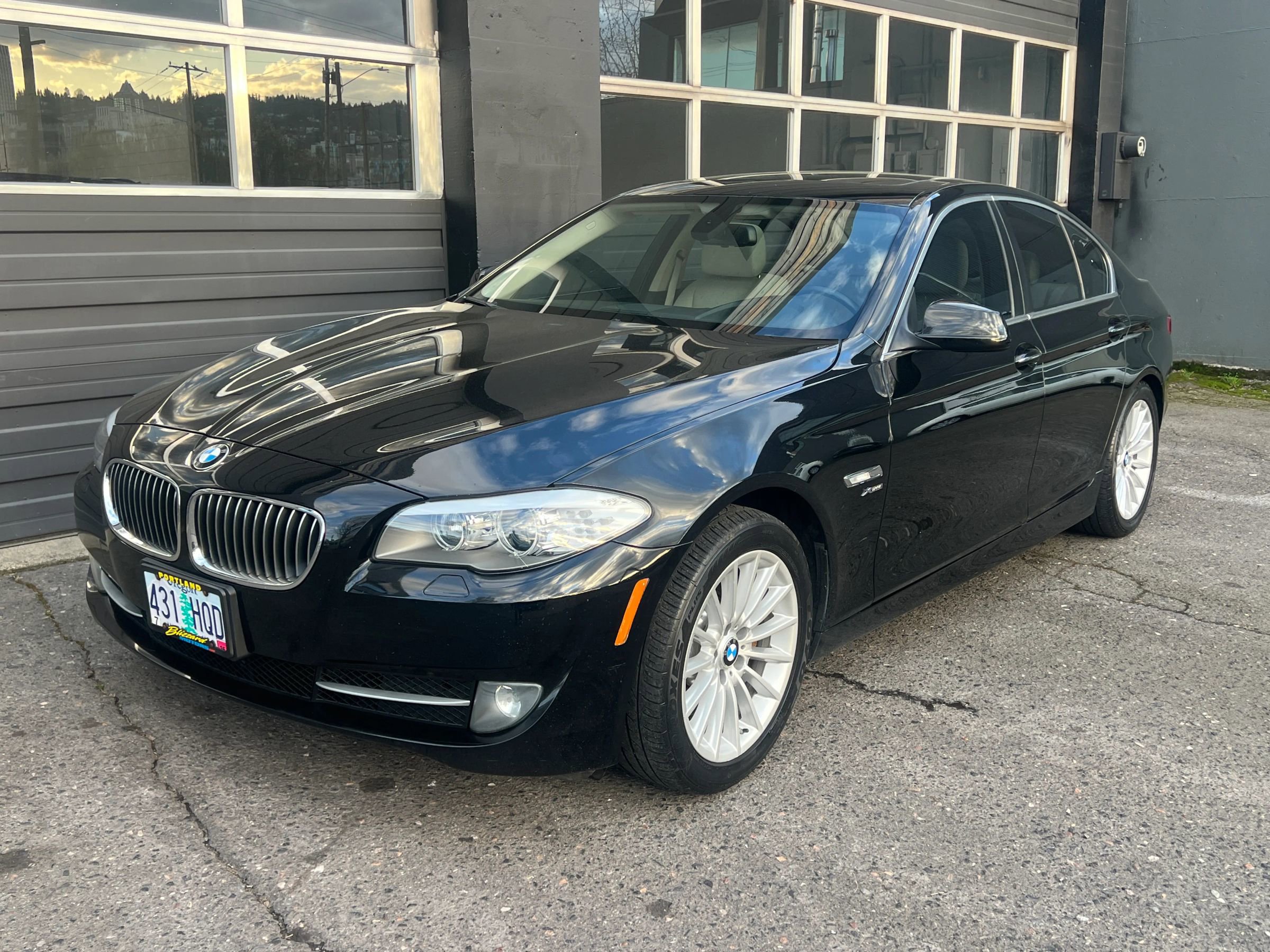 Used 2011 BMW 535i xDrive 535i xDrive Sedan 4D AWD/4WD image 1