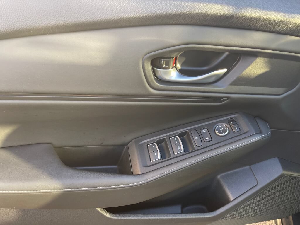Used 2024 Honda Accord Sport image 9