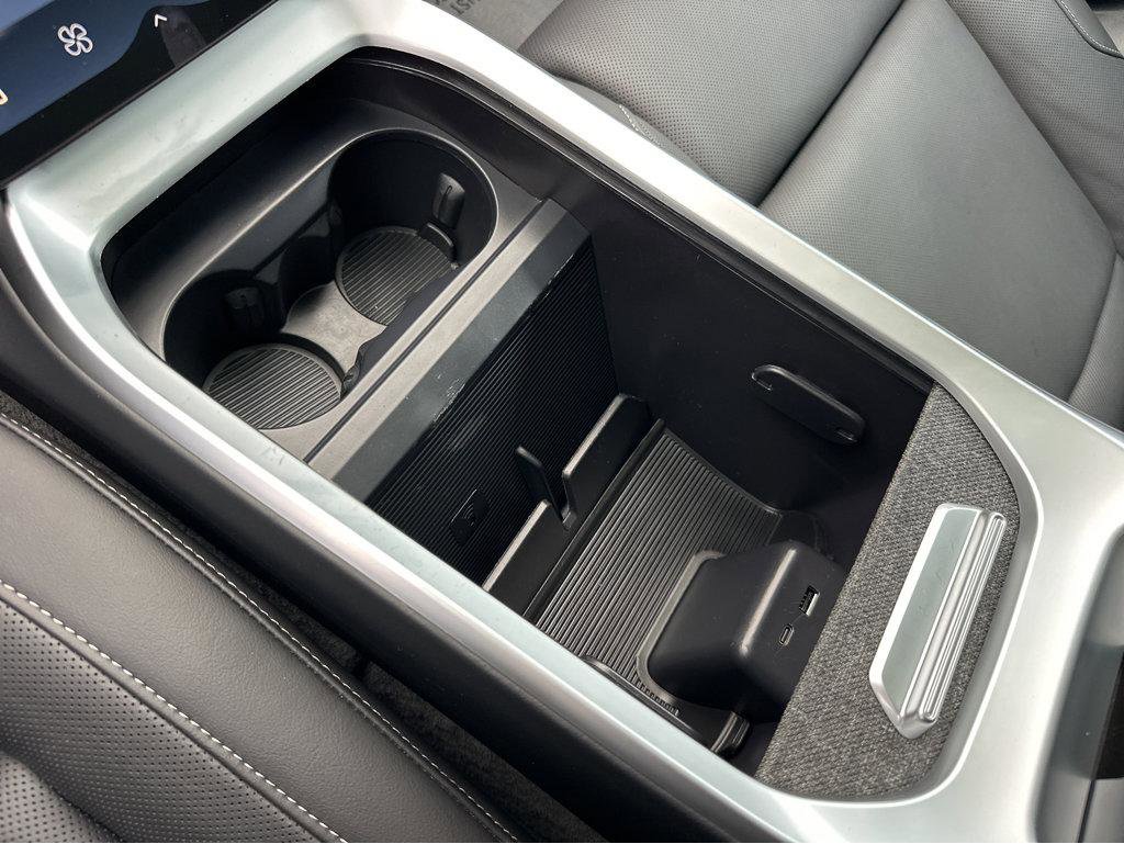 Used 2024 Lucid Air Touring image 26