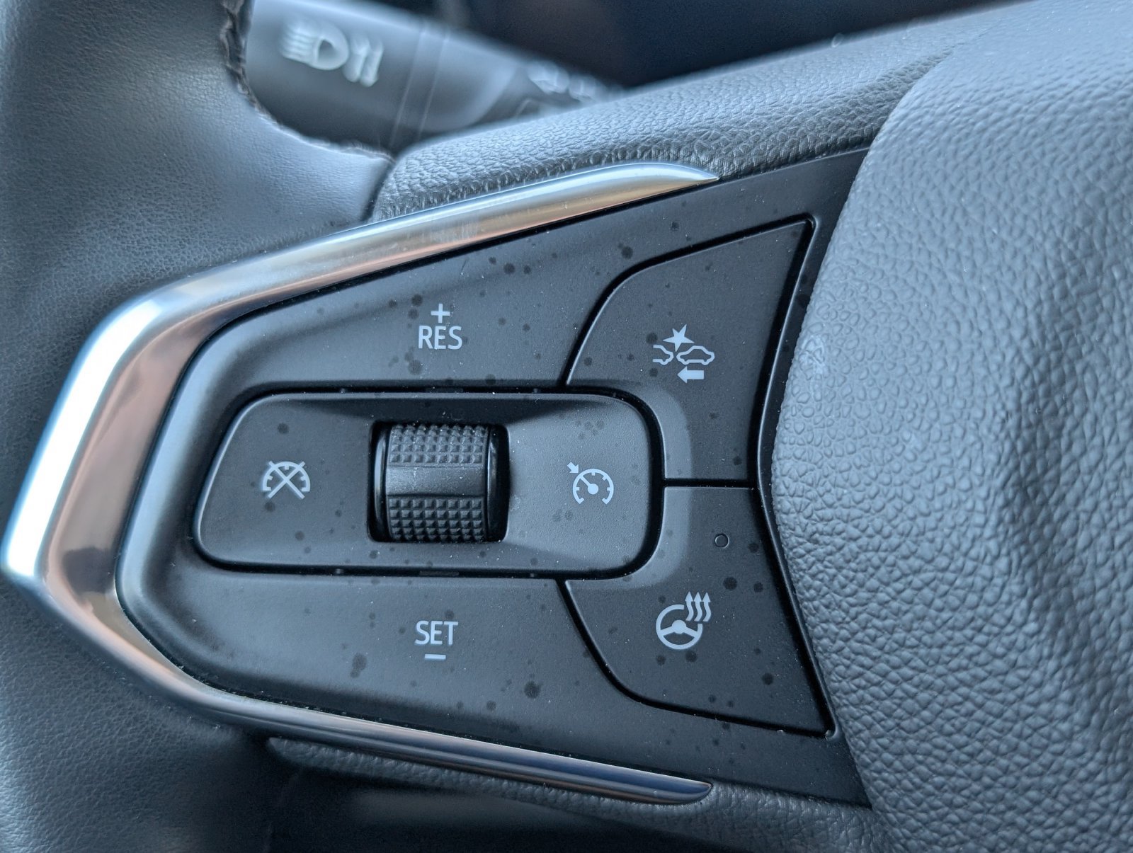 Used 2025 Chevrolet TrailBlazer LT w/ Convenience Package FWD image 24