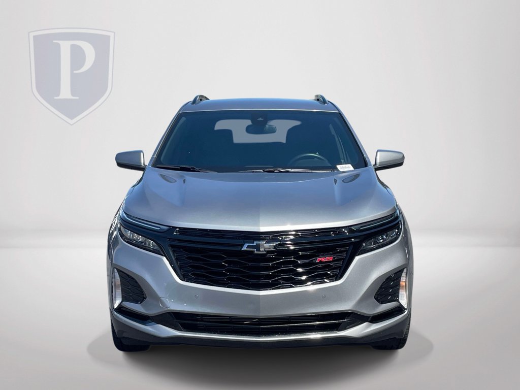 Used 2024 Chevrolet Equinox RS FWD image 3