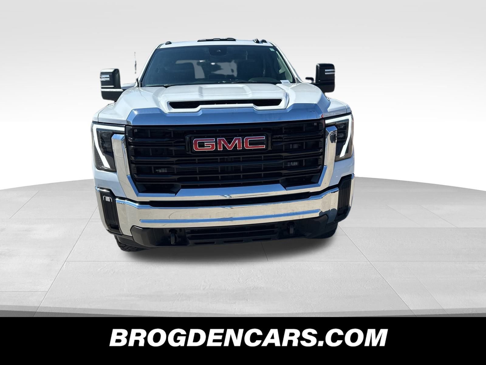 Used 2024 GMC Sierra 3500 Pro image 8