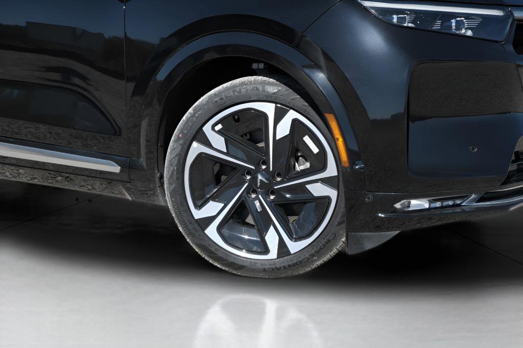 Used 2024 VinFast VF 9 Plus AWD/4WD image 32